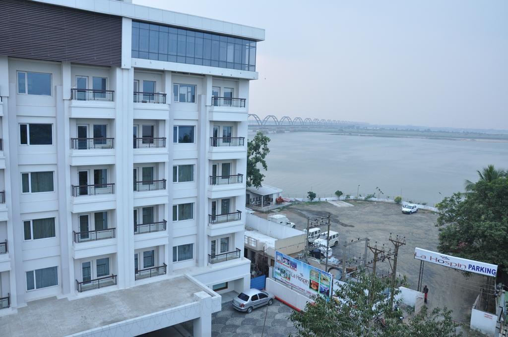 La Hospin Hotel Раджамандри Номер фото