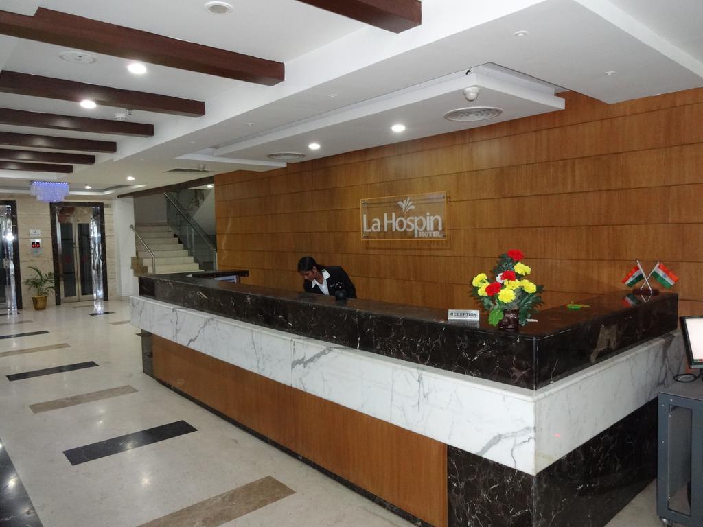 La Hospin Hotel Раджамандри Номер фото